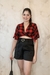 Blusa Semi Cropped Transpassada XADREZ na internet