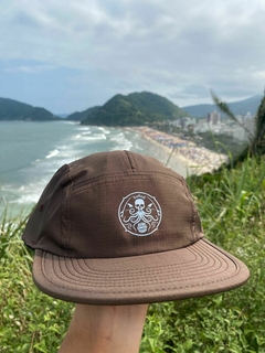 BONÉ FIVE PANEL MARROM POLVO - comprar online