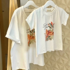 T-Shirt Mãe Arara Vermelha - comprar online