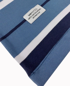 Camiseta Blue Stripes - Unrated on internet