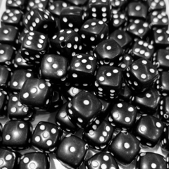 Cuentas Plásticas - Cubo Blanco y Negro 8mm - comprar online