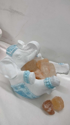 Lampara de sal elefante acostado - comprar online