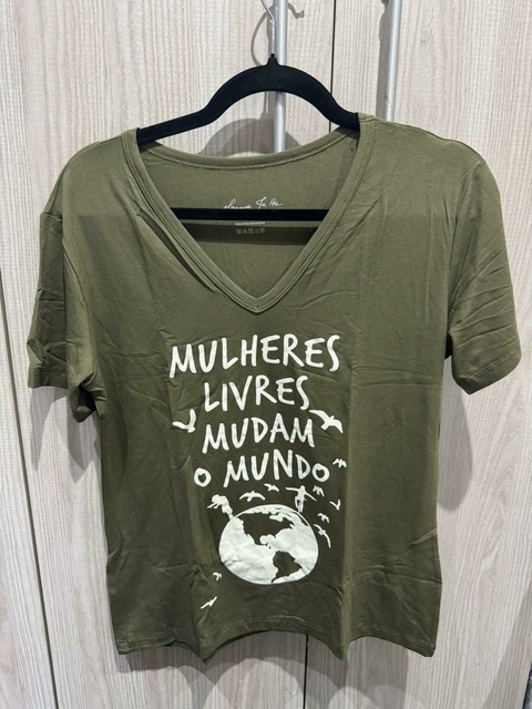 GOLA V - MULHERES LIVRES MUDAM O MUNDO - VERDE OLIVA