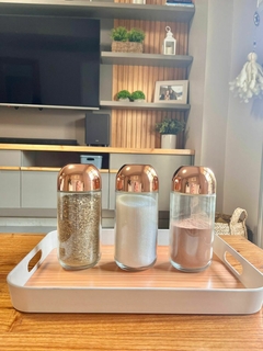 Frasco de vidrio (tapa color bronce)