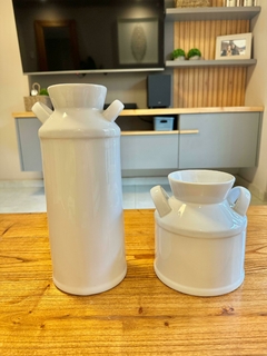 Jarrón de cerámica blanco