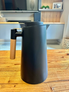 Jarra Termo 1L con mango de madera - tienda online