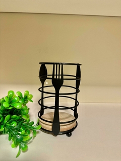 Escurridor de cubiertos con madera