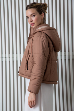 Campera Ivonne Ojo Rojo - Marron
