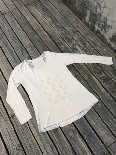 Remera Brillitos Espalda Abierta Con Encaje - comprar online
