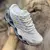 Mizuno Wave Prophecy 8 Branco/Dourado - comprar online