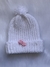 GORRO BLANCO TEJIDO - Rulitos indumentaria infantil