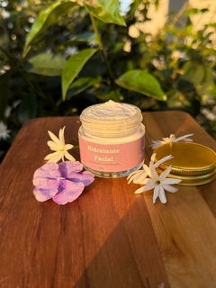 HIDRATANTE FACIAL de Coco e Lavanda (todos os tipos de pele)