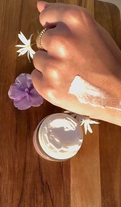 HIDRATANTE FACIAL de Coco e Lavanda (todos os tipos de pele) - comprar online