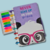 Caderno de disco pequeno com capa dura premium, estampa de panda e a frase "Never give up on your dreams".