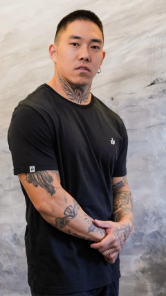 Camiseta Lifestyle Preta na internet