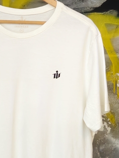 Camiseta Ink Estilizada - comprar online