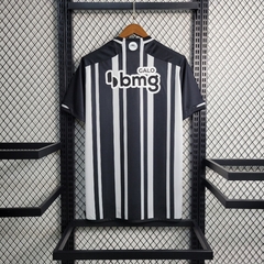 ATLETICO MINEIRO LISTRADO PRETO E BRANCO 23-24 na internet