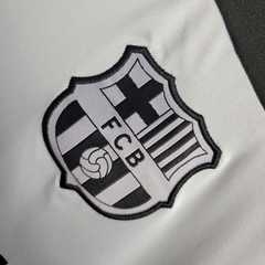BARCELONA BRANCO MANGA PRETA 23-24 - comprar online