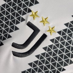 JUVENTUS BRANCO LISTRA PRETA 22-23 - loja online