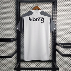 ATLETICO MINEIRO BRANCO MANGA CINZA 23-24 - comprar online