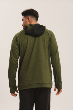 Buzo Challenger. - tienda online