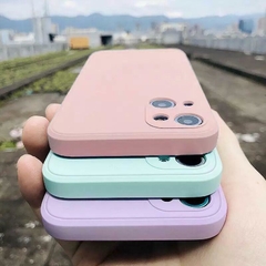 Funda para iPhone 13 en silicona líquida con protección en área de cámara LUXURY lisa - Curiosidades Jojoc´ss