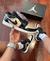 Tênis Nike Jordan Metálico Dourado