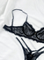 Imagem do Conjunto de Lingerie Mavih na cor Preta, todo em renda .