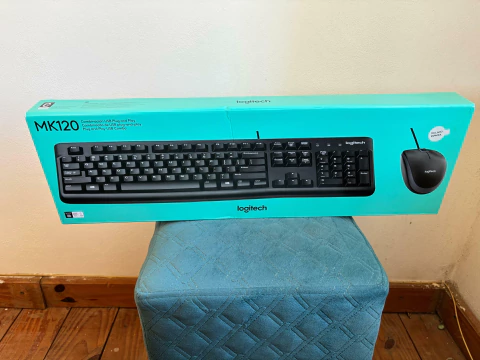 Combo Logitech Teclado + Mouse MK120 USB