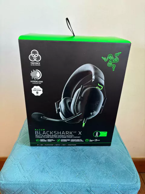 Auriculares Razer BLACKSHARK V2 X Black Green PC/PS5/XBOX