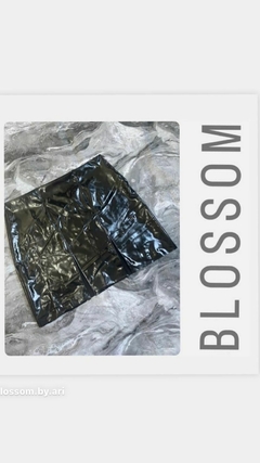 Pollera vinilo Blossom