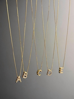 COLAR LETRA INICIAL DO NOME