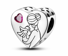 Charm Corazón Angel en brazos