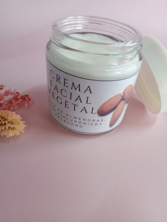 CREMA FACIAL VEGETAL DE ALMENDRAS, ÁCIDO HIALURÓNICO Y COLÁGENO. - comprar online