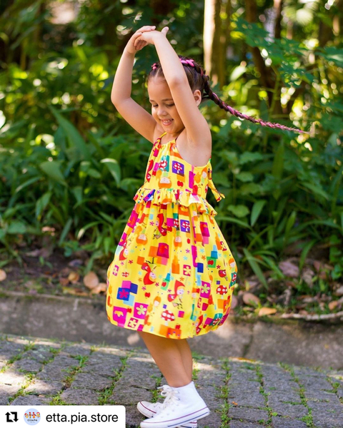 Vestido Infantil Chapeuzinho e o Pequeno Príncipe
