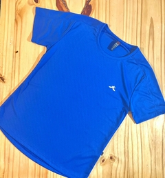 Remera Klis dry fit en internet