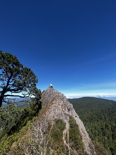 HIKE EN MIRADOR PRIEDRA LARGA - DESNIVEL