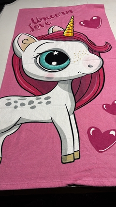TOALLON UNICORNIO LOVE