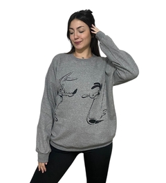 BUZO OVERSIZE COYOTE&CORRECAMINOS en internet