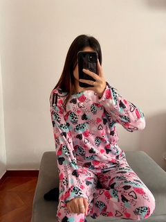 PIJAMA POLAR LOVE ROSA