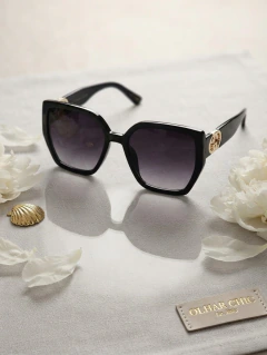 Óculos de Sol Quadrado com Detalhe Dourado - comprar online