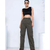 Calça cargo disponível em 3 cores