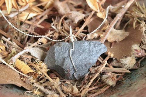 Colar Aterrar com a Hematita