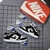 Dunk Low Preto Sola Azul na internet