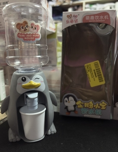Mini dispenser para líquidos pinguino