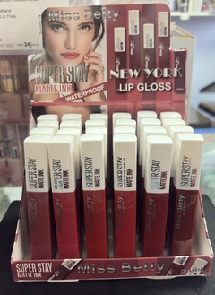 Labial súper stay líquido matte miss Betty