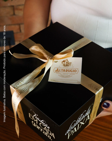 Kit 500ML + 700ml - Cachaça Altarugio - comprar online