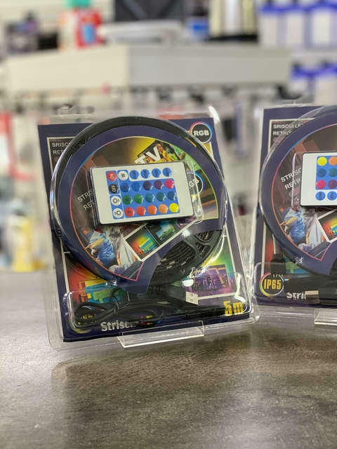 TIRA LED RGB 5 METROS CON ENTRADA USB