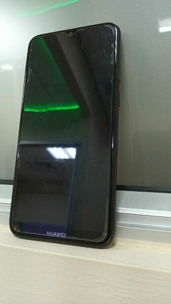 #166. Celular HUAWEI Y9 USADO