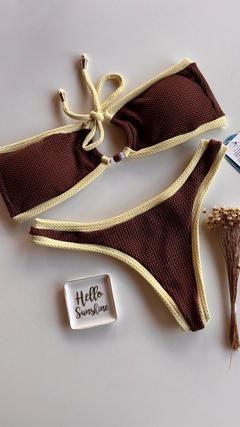 Conjunto tomara que caia Saint Tropez Marrom com Amarelo na internet